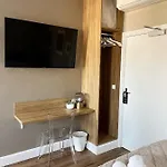 Astoria 3*