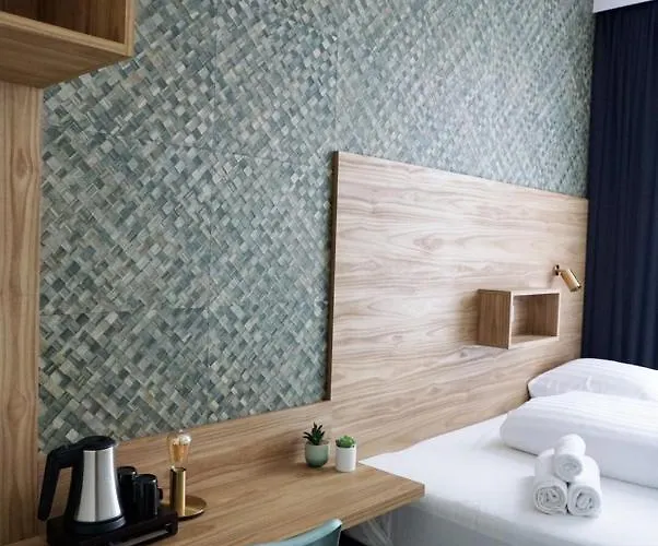 Astoria 3* The Hague